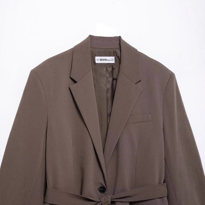 Damen nan taillierter Blazer mit Bindegürtel, Reverskragen, Pattentaschen und Ein-Knopf‑Verschluss Drune