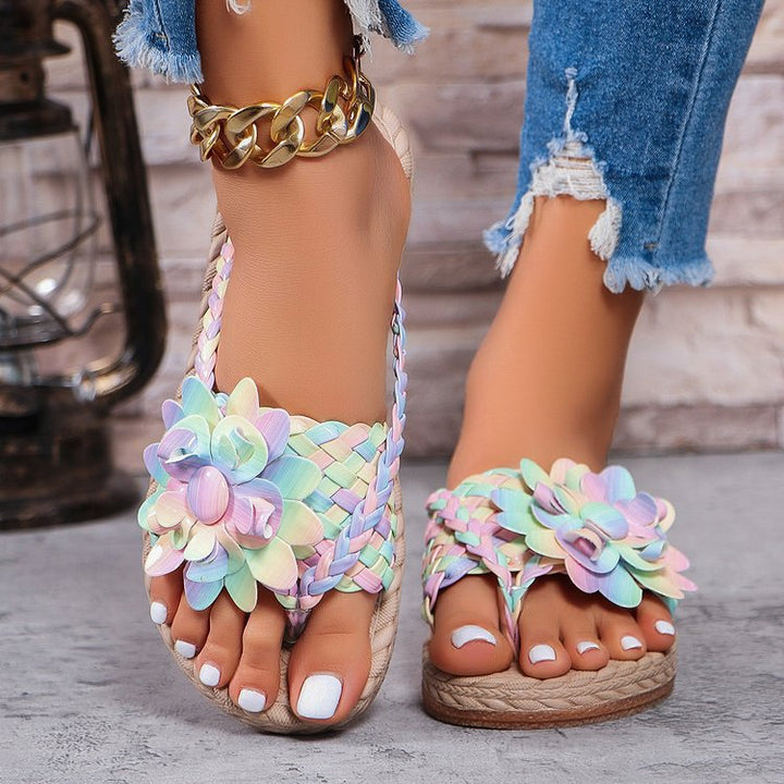 Damen Geflochtene Zehentrenner‑Sandalen mit XXL‑Blütenapplikation und gepolstertem Komfortfußbett Drune