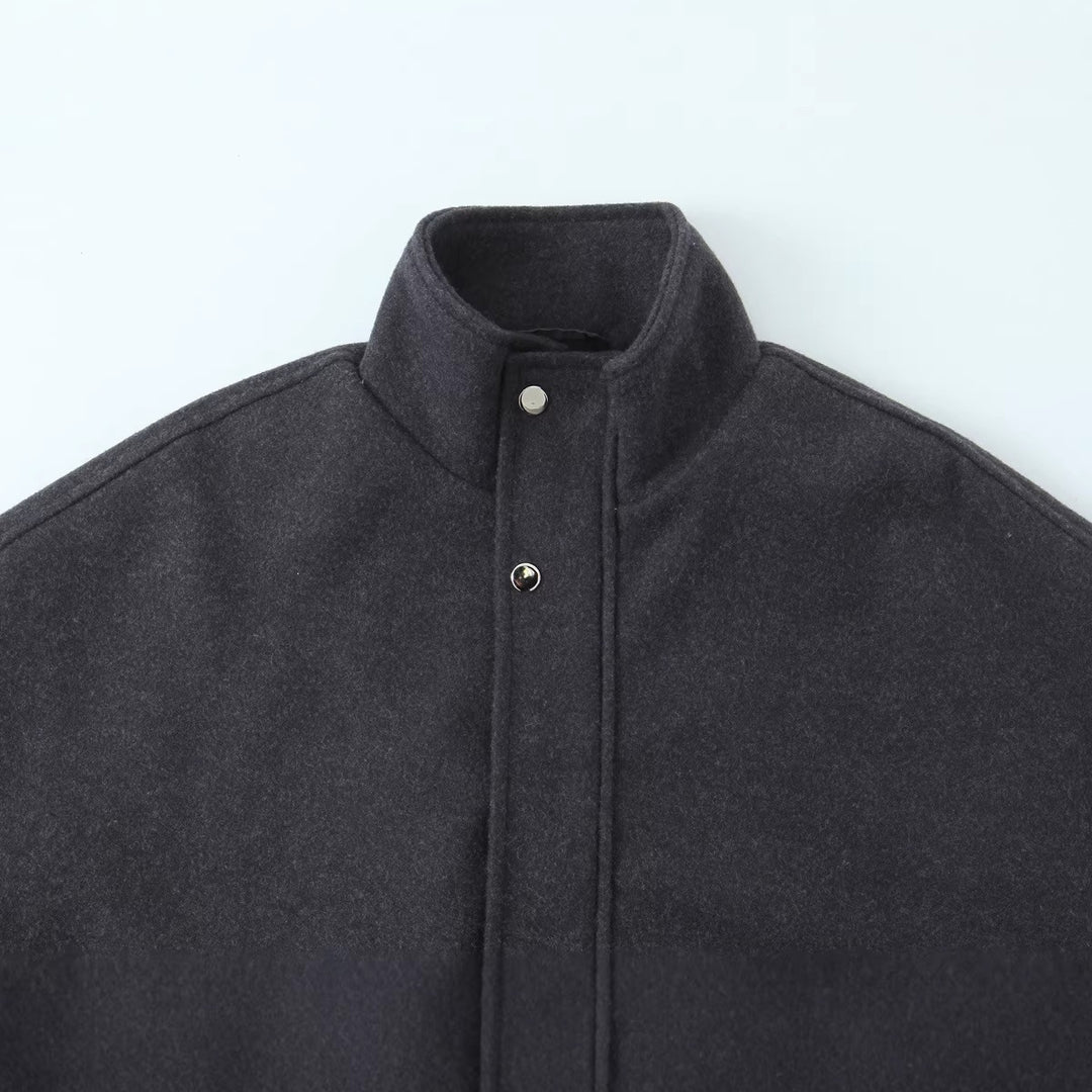 Damen Kurz geschnittene Wollblousonjacke mit Stehkragen, Druckknopfleiste und elastischem Saum Drune