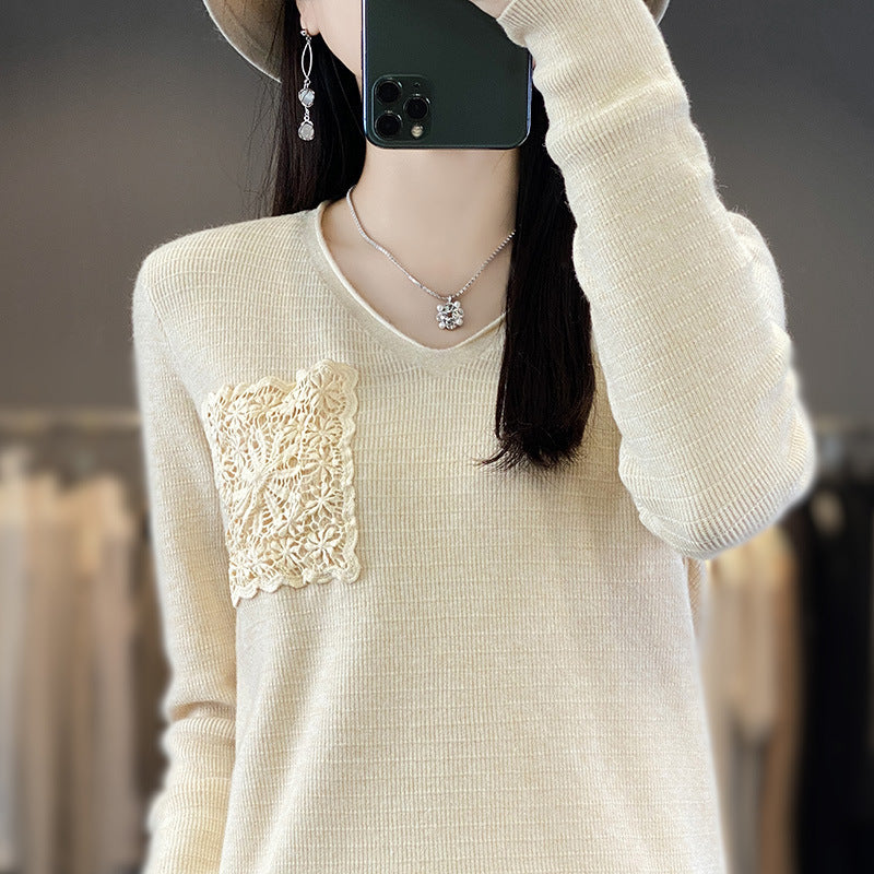 Damen Kaschmir‑Optik V‑Ausschnittpullover mit floraler Häkelapplikation Drune