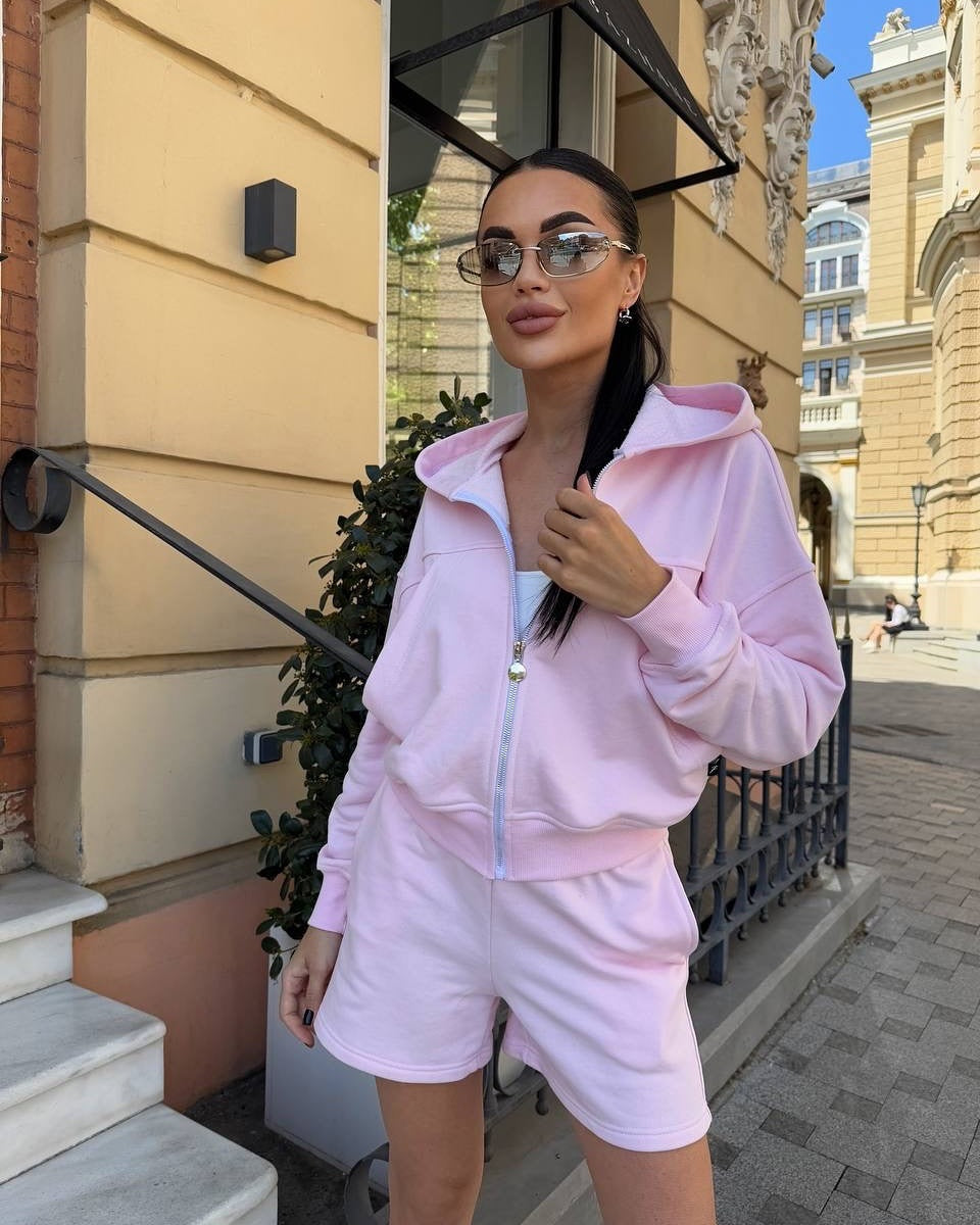 Damen Sportliches Zweiteiler-Set aus kurzärmeliger Jacke und lässigen Shorts