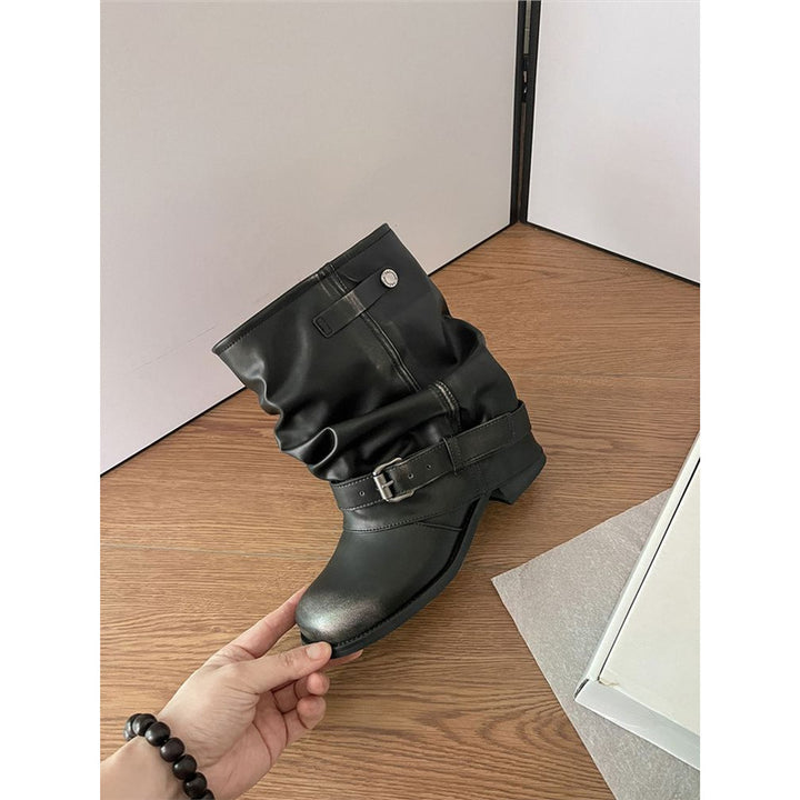 Damen Slouch‑Bikerstiefel mit gerafftem Schaft, Zierschnalle und flachem Profilabsatz Drune