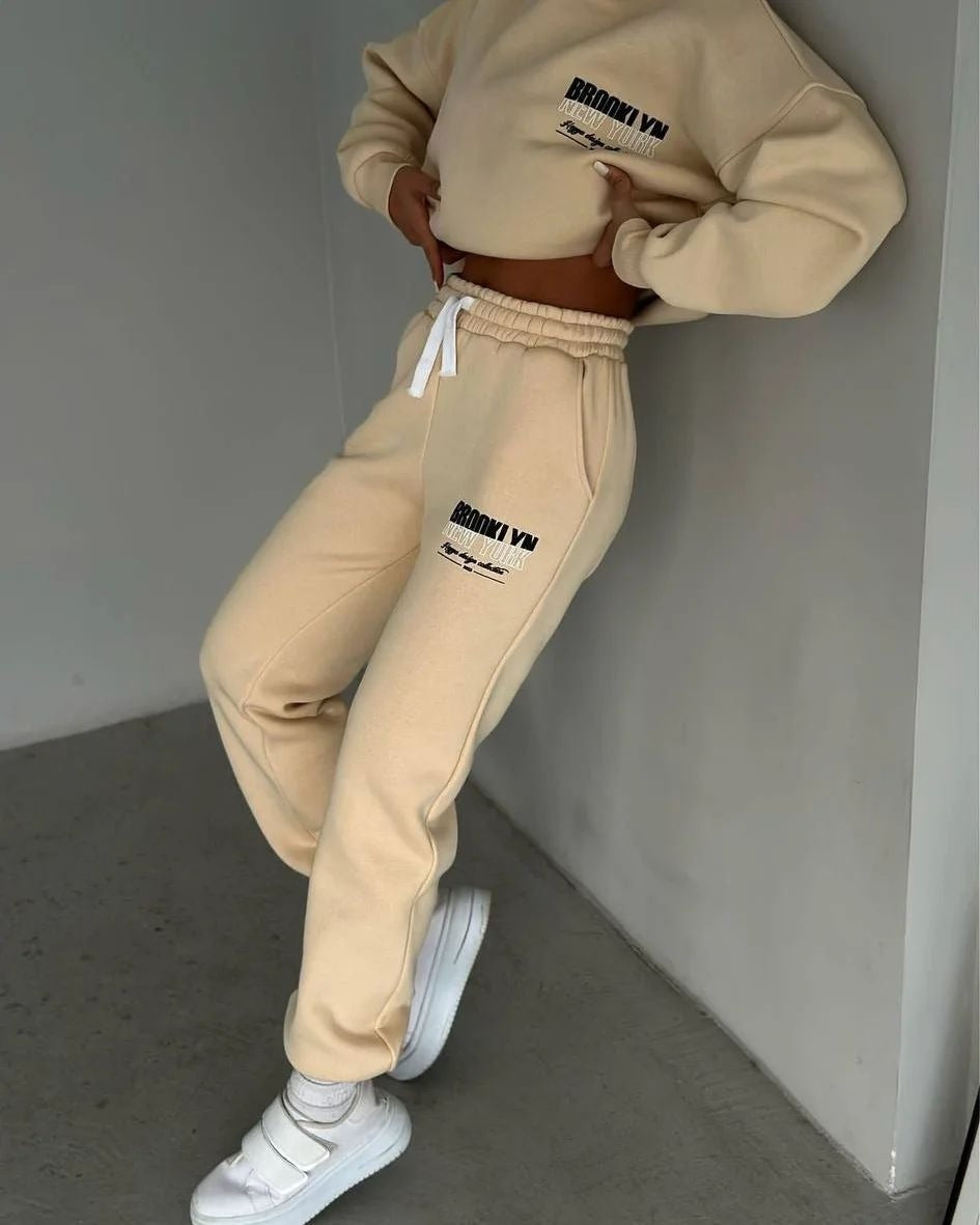 Damen lässiger Fleece-Hoodie und Jogginghose Set mit praktischem Kordelzug und hochwertiger Baumwollmischung Drune