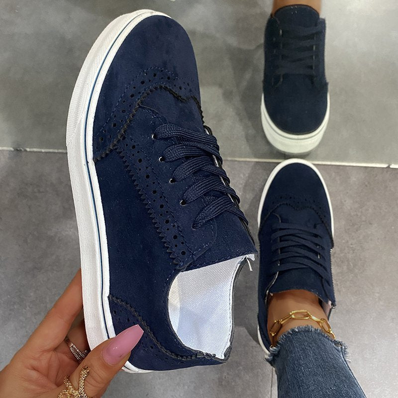 Damen Sneaker mit eleganter Brogue-Detailierung Drune