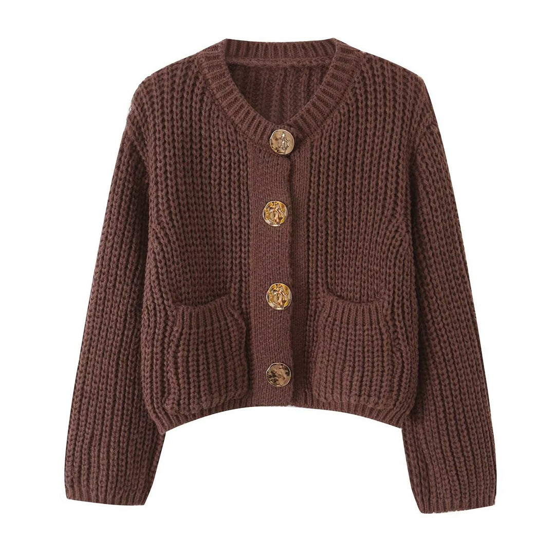 Damen Grobgestrickte Kurzstrickjacke mit großen Zierknöpfen und aufgesetzten Taschen Drune