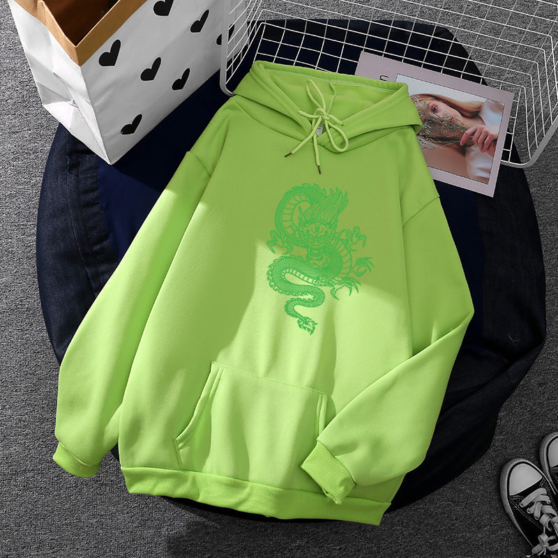 Unisex nan Kapuzenpullover mit detailreichem Drachenmotiv, Oversize‑Schnitt und Kängurutasche Drune