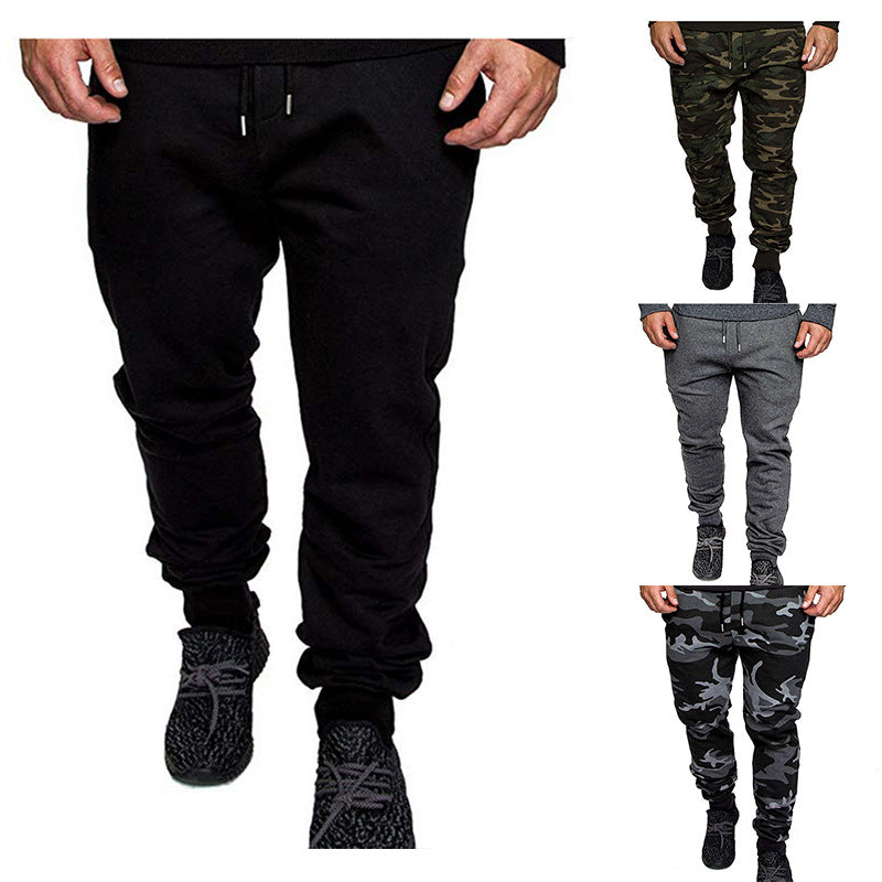 Herren Tapered Sweatpants aus Baumwollmix mit elastischem Bund, Tunnelzug und gerippten Bündchen Drune