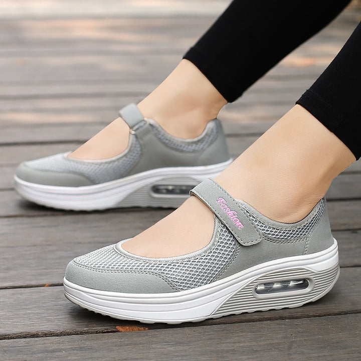 Damen Sportliche Mary-Jane Wedgesneaker mit Luftpolster und atmungsaktivem Mesh Drune