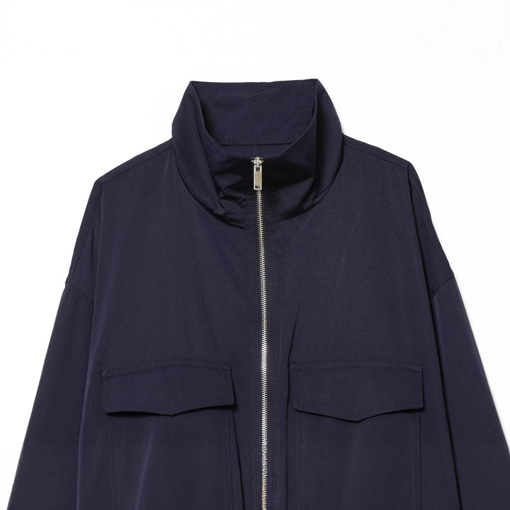 Damen nan kurze Utility-Blousonjacke mit Stehkragen, aufgesetzten Brustklappen, durchgehendem Reißverschluss und elastischem Saum Drune
