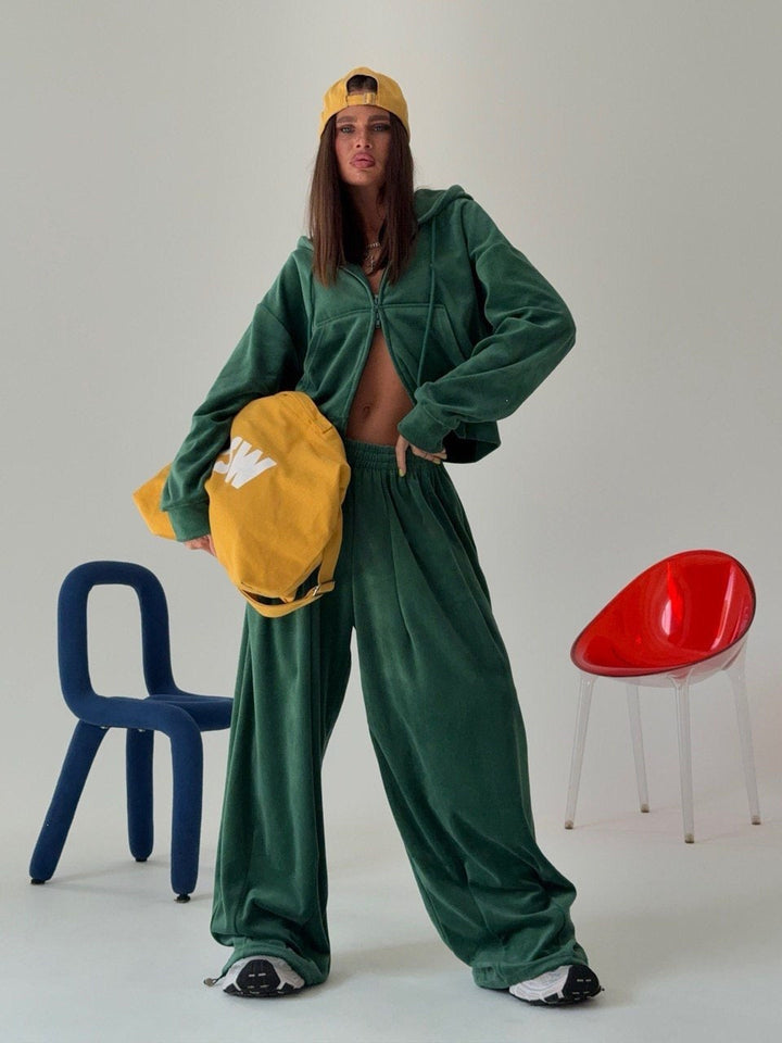 Damen Velours-Set Oversize mit Cropped-Zip-Hoodie und weiter Bundfaltenhose Drune