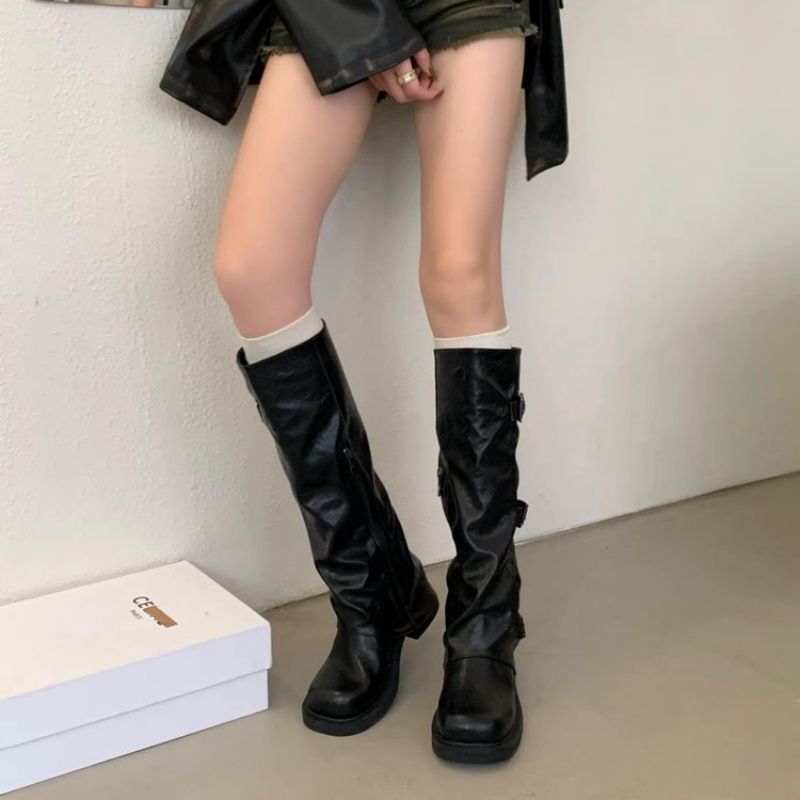 Damen kniehohe Slouch-Boots aus Kunstleder mit verstellbaren Schnallen und profiliertem Plateau-Absatz Drune