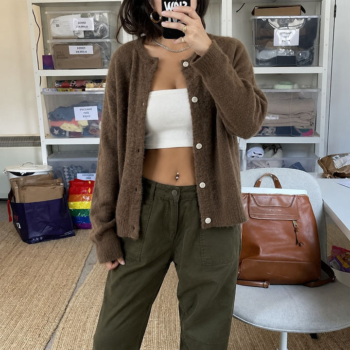 Damen kuscheliger Mohair-Cardigan mit Perlmuttknöpfen und oversized Passform Drune