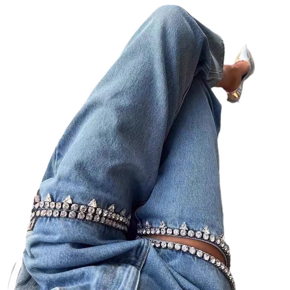 Drune Damenjeans mit Löchern, gerader Schnitt