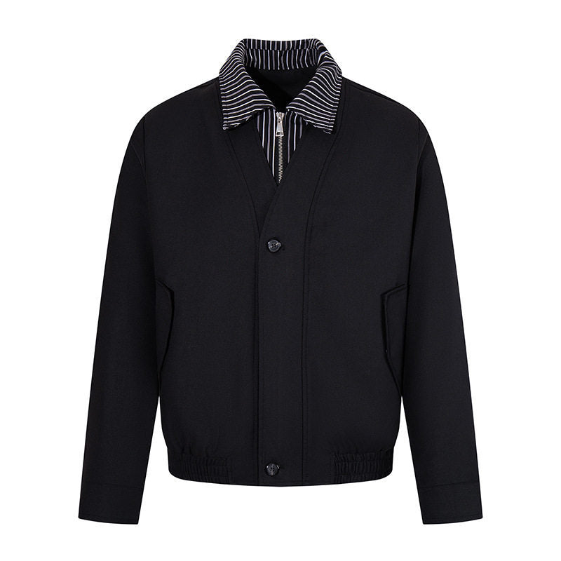 Herren Kurz geschnittene Blouson-Jacke mit gestreiftem Innenkragen, verdecktem Zweiwege-Reißverschluss und elastischem Saum Drune