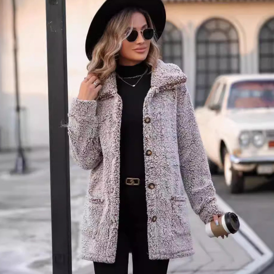 Damen Flauschige Übergangsjacke mit großen aufgesetzten Taschen und Knopfdetails Drune