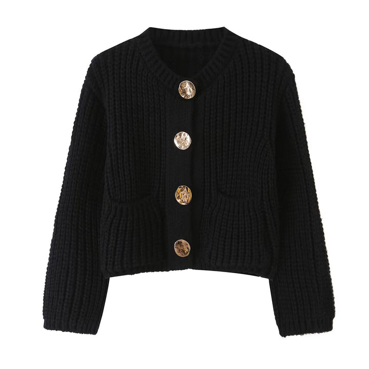 Damen Grobgestrickte Kurzstrickjacke mit großen Zierknöpfen und aufgesetzten Taschen Drune