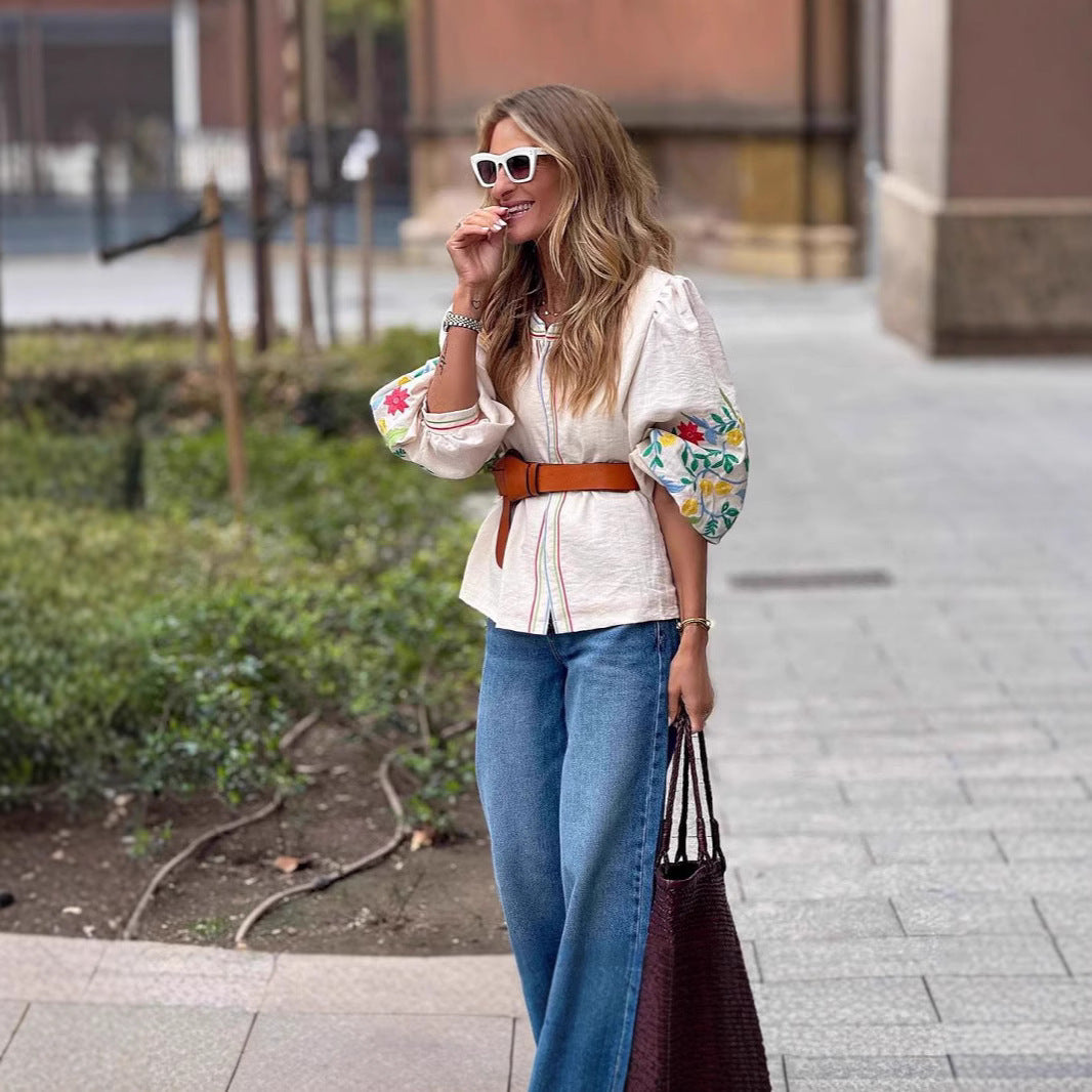 Damen trendige Bluse mit floralen Stickereien und Taillengürtel Drune