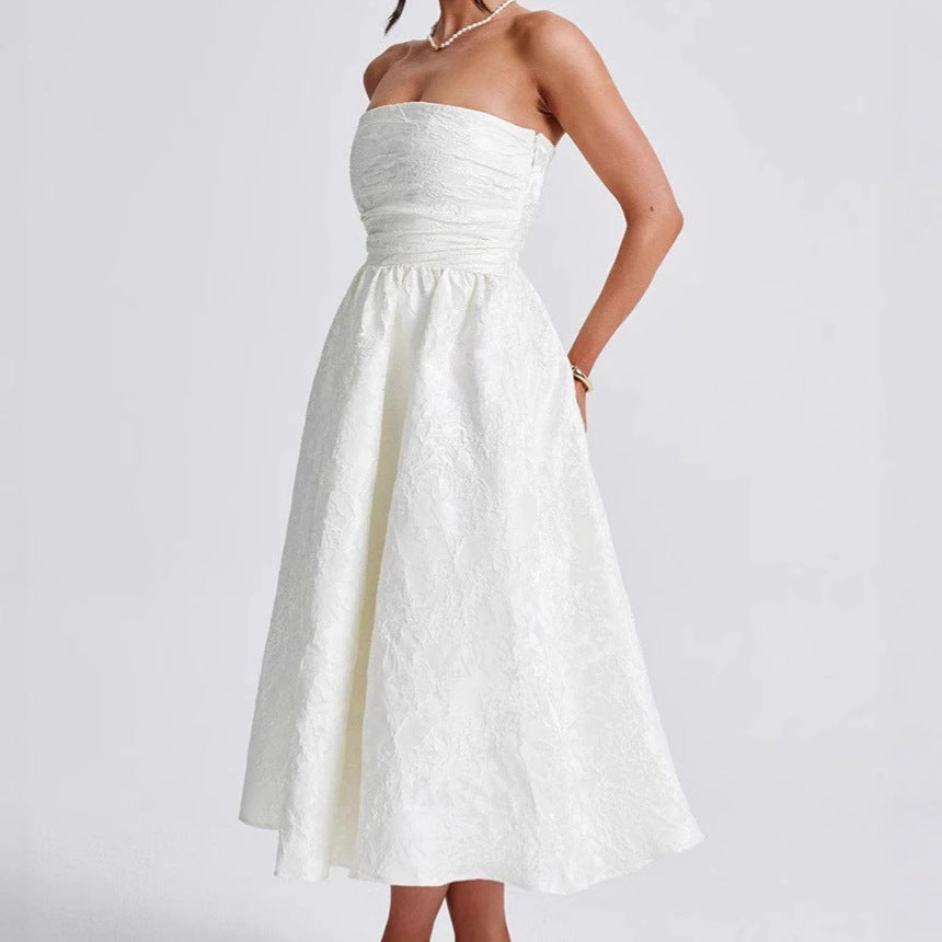 Damen Cocktailkleid mit schimmerndem Stoff und figurbetontem Oberteil Drune