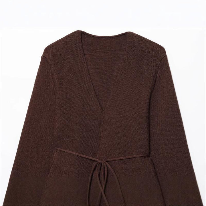 Damen Strickjacke mit raffiniertem V-Ausschnitt und taillierbarem Bindegürtel Drune