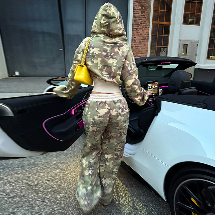 Damen nan kurz geschnittene Kapuzenjacke mit Camouflage-Muster, Frontreißverschluss, Kängurutasche und weitem Rippbund Drune