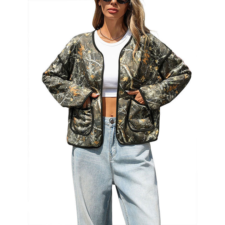 Damen Leicht gesteppte Camouflage-Jacke mit Rundhals, Kontrastpaspeln und aufgesetzten Taschen Drune