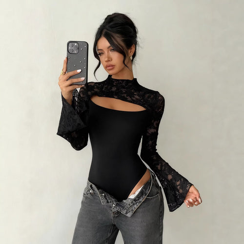 Damen Body mit transparenten Spitzenärmeln und modernem Cut-Out Drune