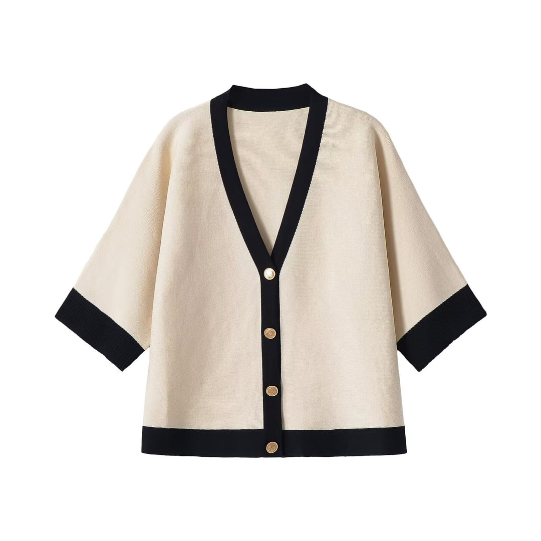 Damen Kurzärmeliges Strickponcho-Cardigan mit Kontrastblende und dekorativen Goldknöpfen Drune