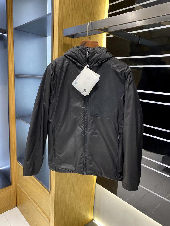 Damen Leichte wattierte Kapuzenjacke mit minimalistischer Outdoor-Isolierung Drune
