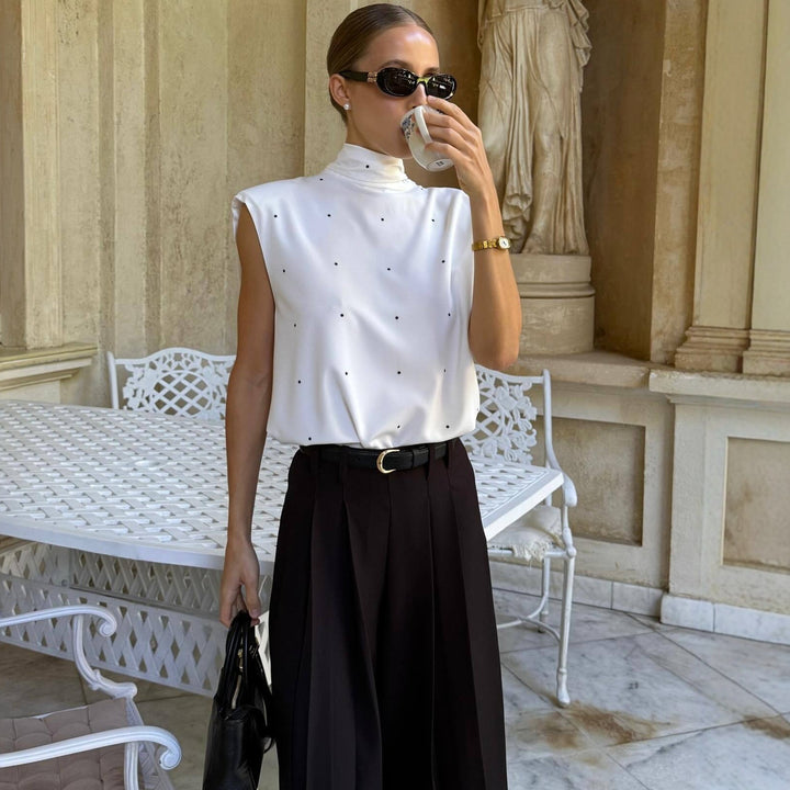 Damen Elegantes Oberteil mit hohem Kragen und feinen Punkten Drune