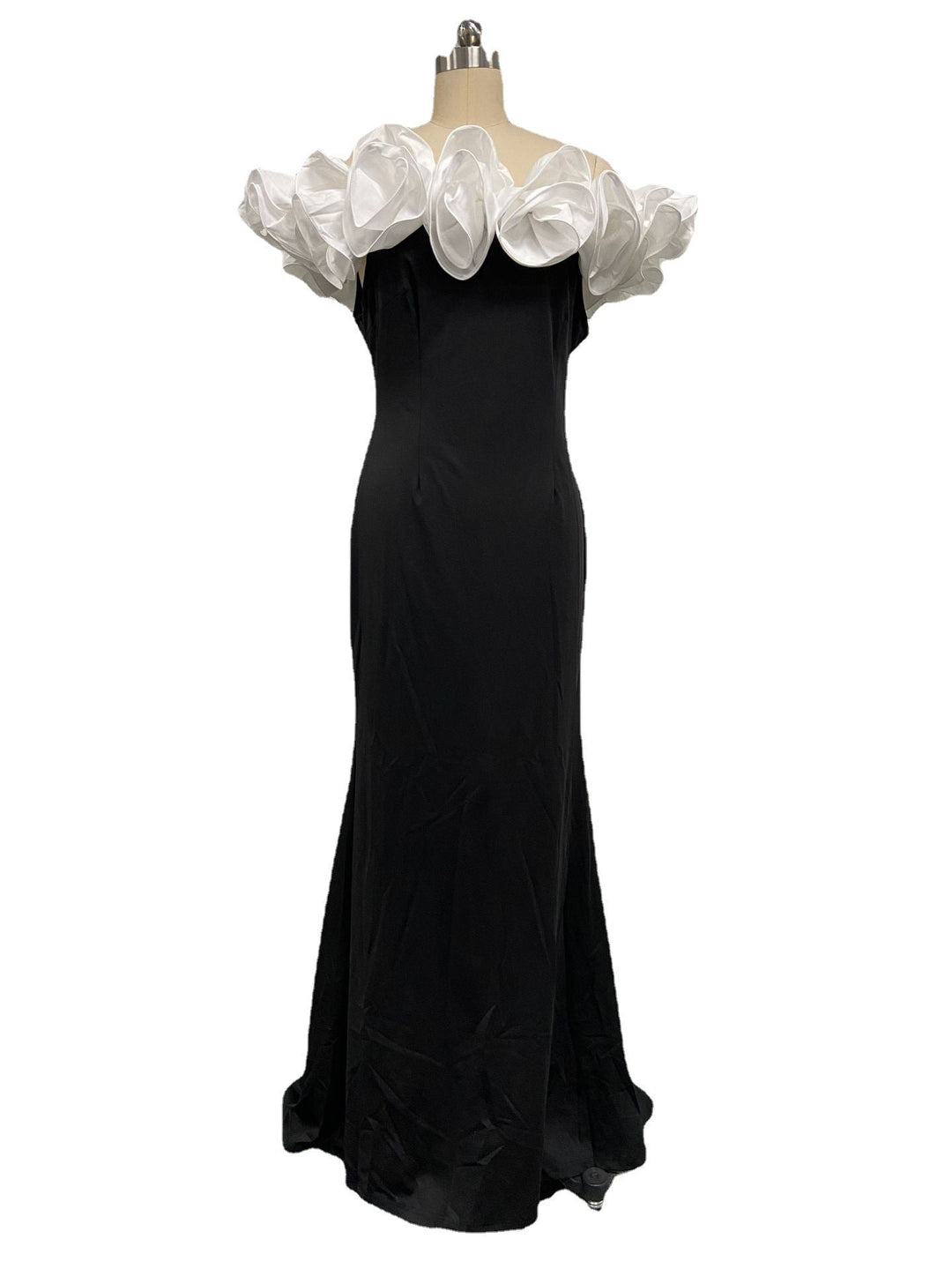 Drune | Puffwhite Flower Dress With Figure-Hugging Black Maxi Dress And Train