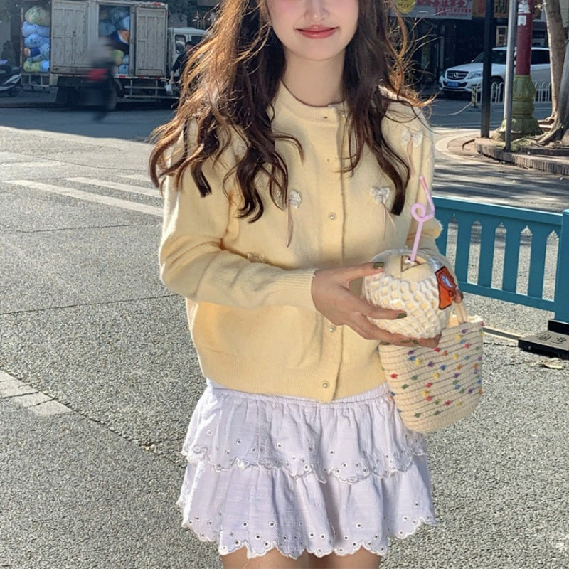 Damen Kawaii Strickjacke mit dekorativen Schleifen und Perlen Drune