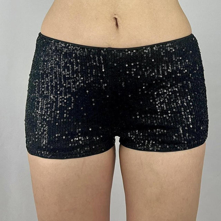 Damen figurbetonte Kunstleder-Shorts mit dekorativen Nieten und seitlichen Taschen Drune