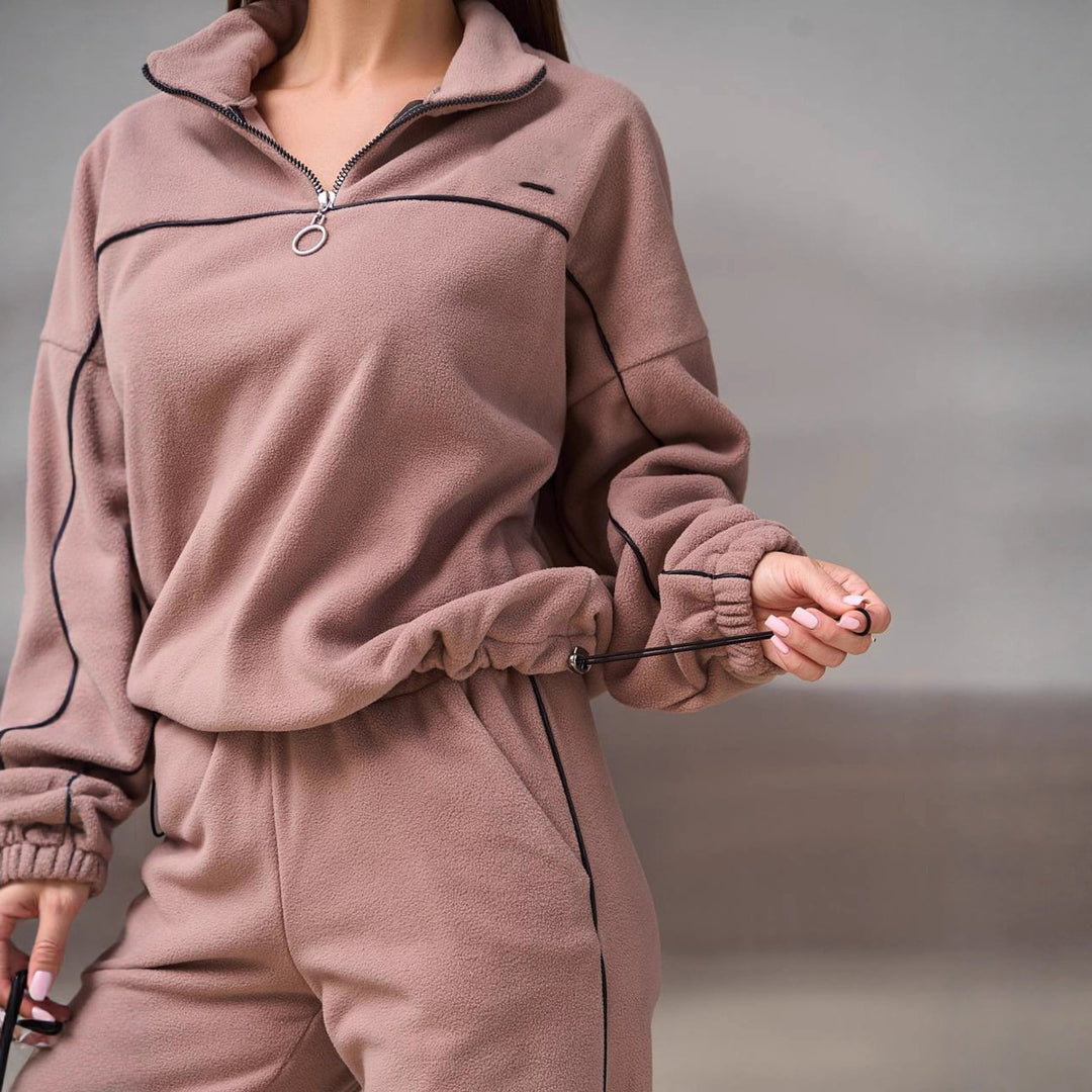 Damen Fleece-Sportanzug mit hohem Kragen und praktischen Reißverschlussdetails Drune