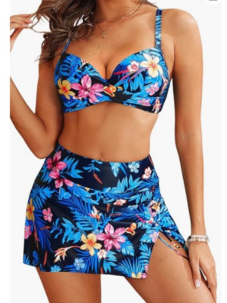 Damen Bikini-Set mit floralem Bustier-Oberteil und modischem Wickelrock Drune