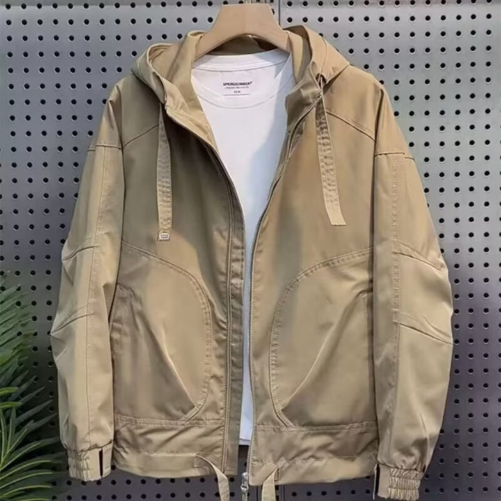 Herren Leichte Kapuzenjacke im Utility‑Stil mit Innenorganisation und Frontreißverschluss Drune