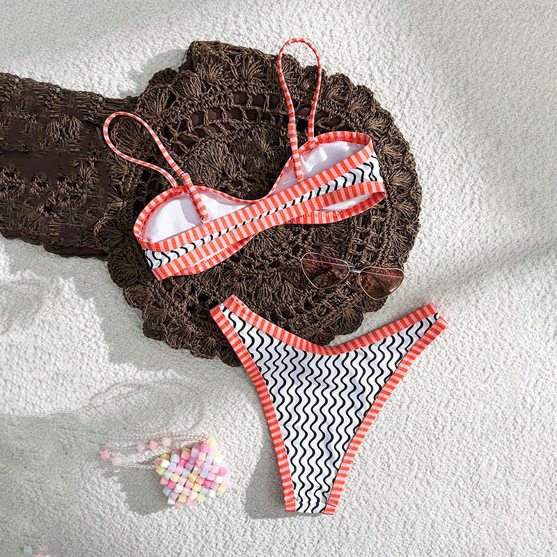 Damen Bikini-Set mit strukturiertem Wellenmuster und sportlichem Trägerdesign Drune