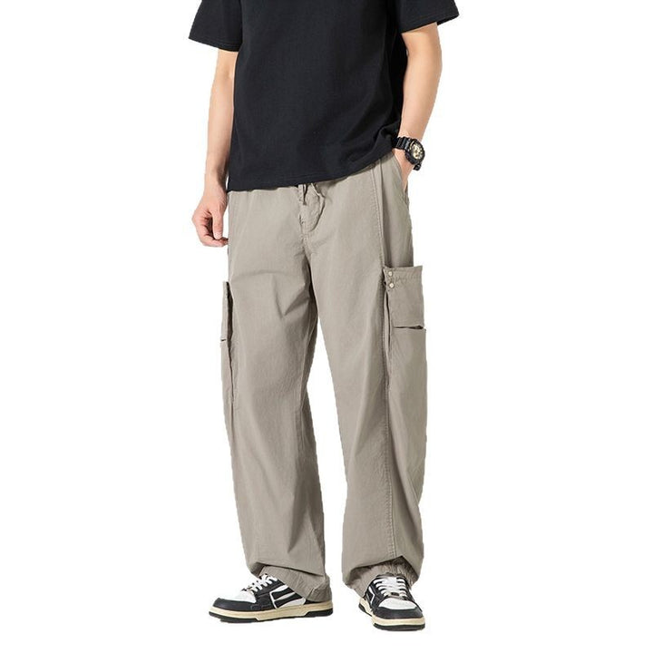 Herren Weite Nylon-Cargo-Hose im Utility-Stil mit seitlichen Klappentaschen Drune