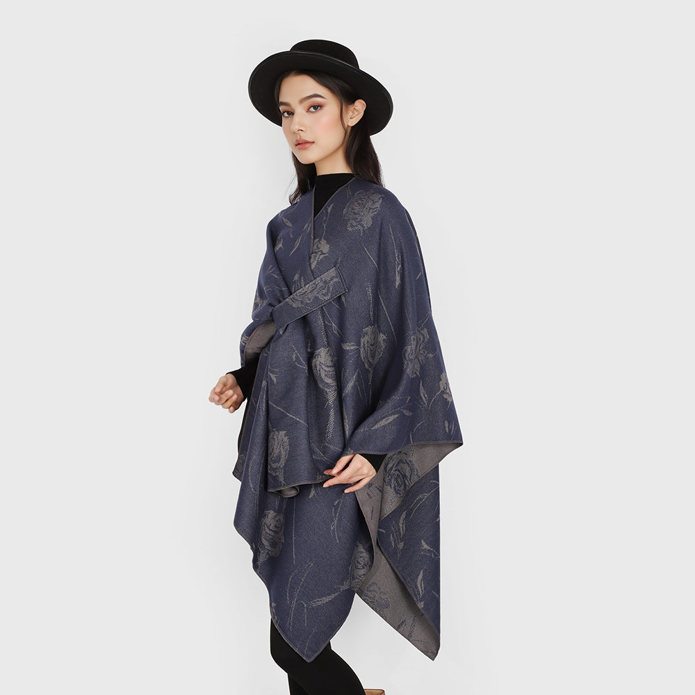 Damen Wendbarer Capeponcho mit Rosen-Jacquard und Bindegürtel Drune