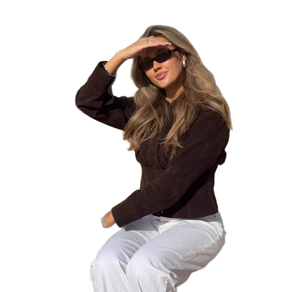 Damen Kurzjacke aus Veloursleder im Hemdjacke‑Stil mit aufgesetzten Brusttaschen Drune