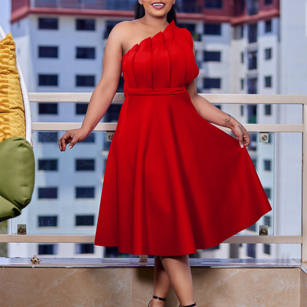 Damen A-Linien Kleid mit asymmetrischen Falten und eleganter Taillierung Drune