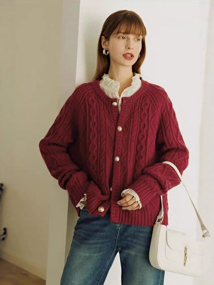 Damen Kuscheliger Zopf- und Rautenstrick-Cardigan mit Perlmuttknopfblende Drune