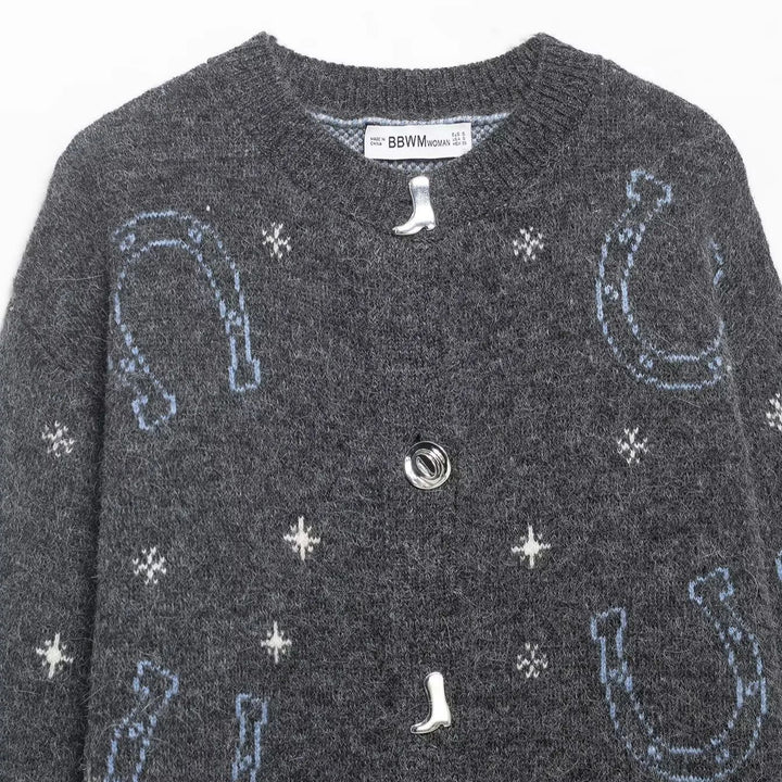 Damen nan Norweger-Strickcardigan mit Pferde- und Hufeisen‑Motiv und dekorativen Metallknöpfen Drune