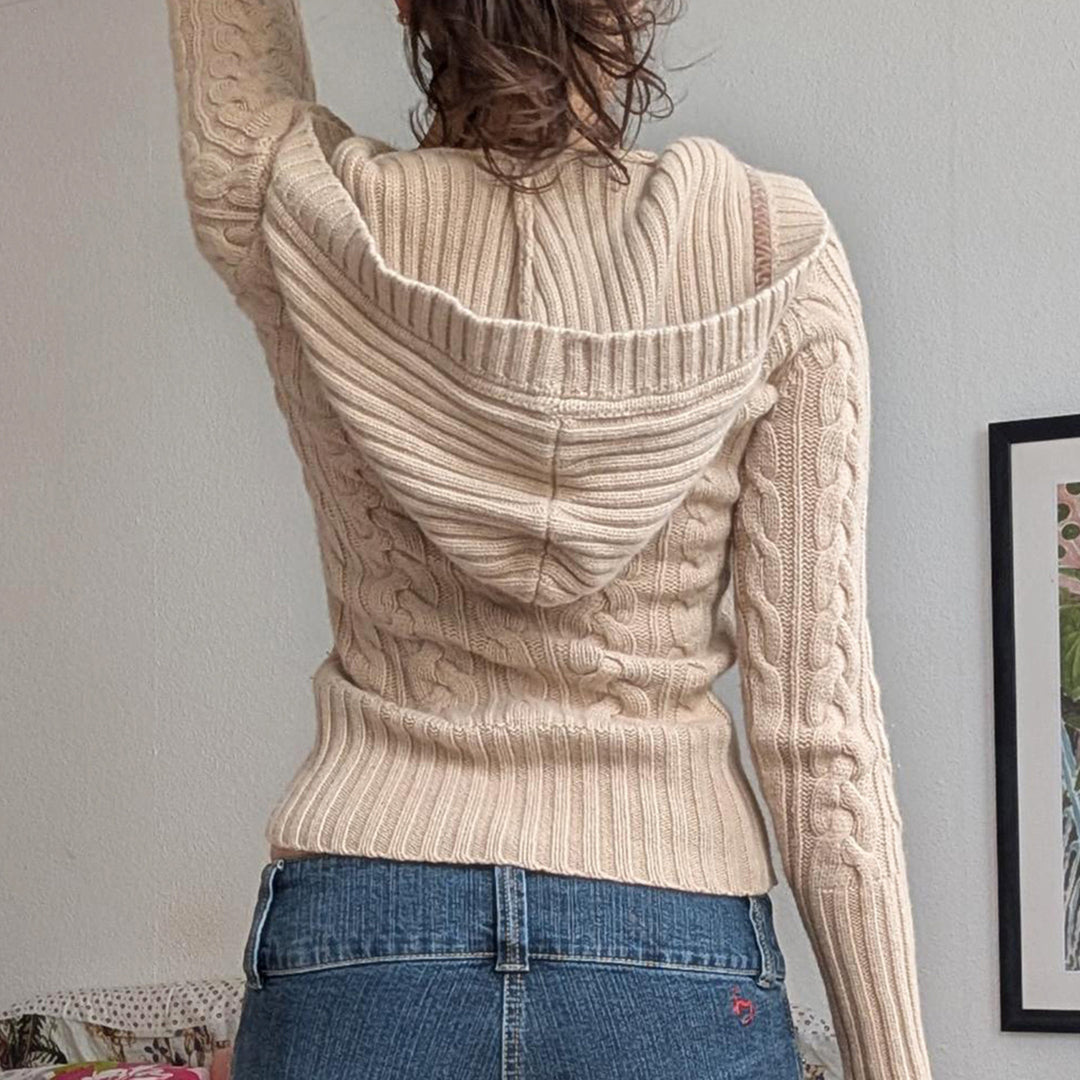 Damen Feinstrick-Pullover mit Zopfstrick, V‑Kragen mit Knopfleiste und breitem Rippbund Drune