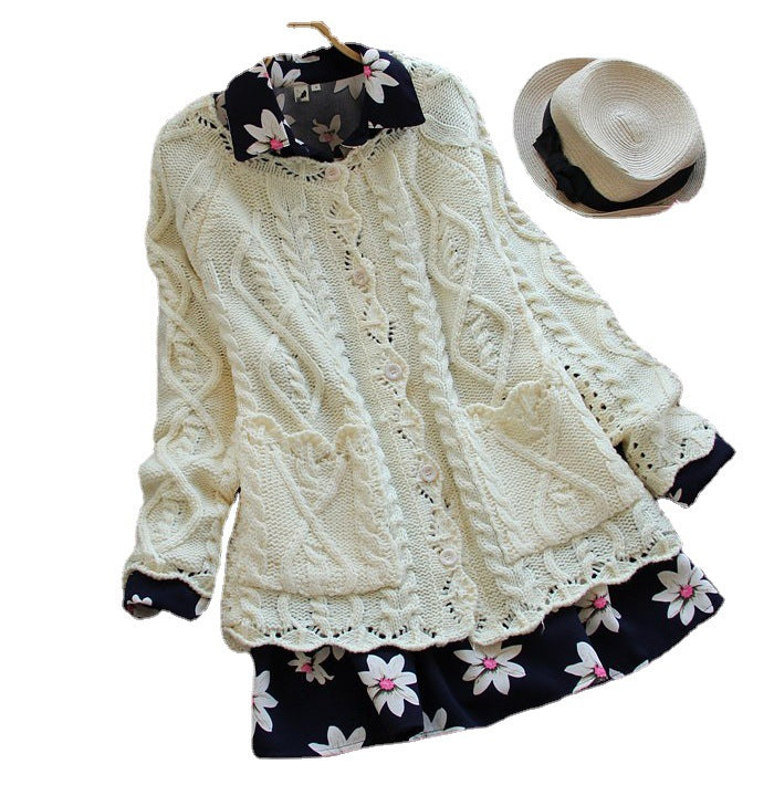 Damen Strickjacke mit kunstvollen Zopfdetails und romantischen Rüschenelementen Drune