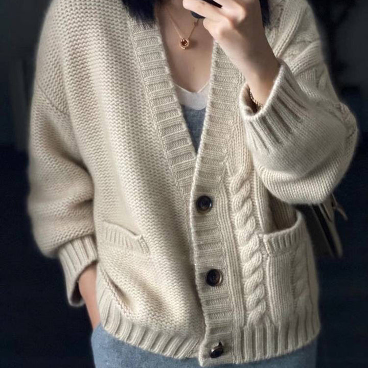 Damen Oversized Strickcardigan mit Zopfdetail, Eingrifftaschen und Knopfleiste Drune