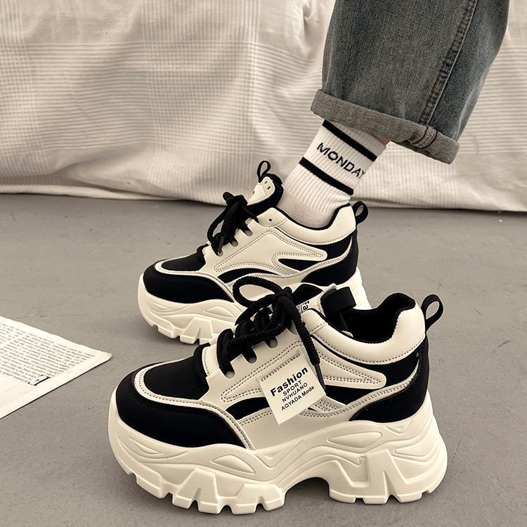 Damen Chunky Sneakers mit trendigem Design und dämpfender Sohle Drune