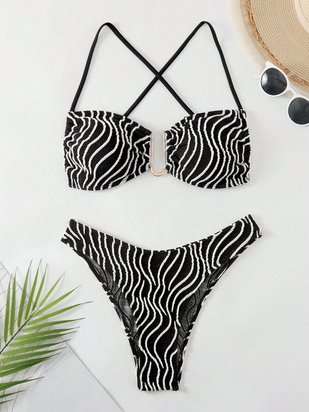 Damen Bikini mit elegantem Schnitt und modernem Muster Drune