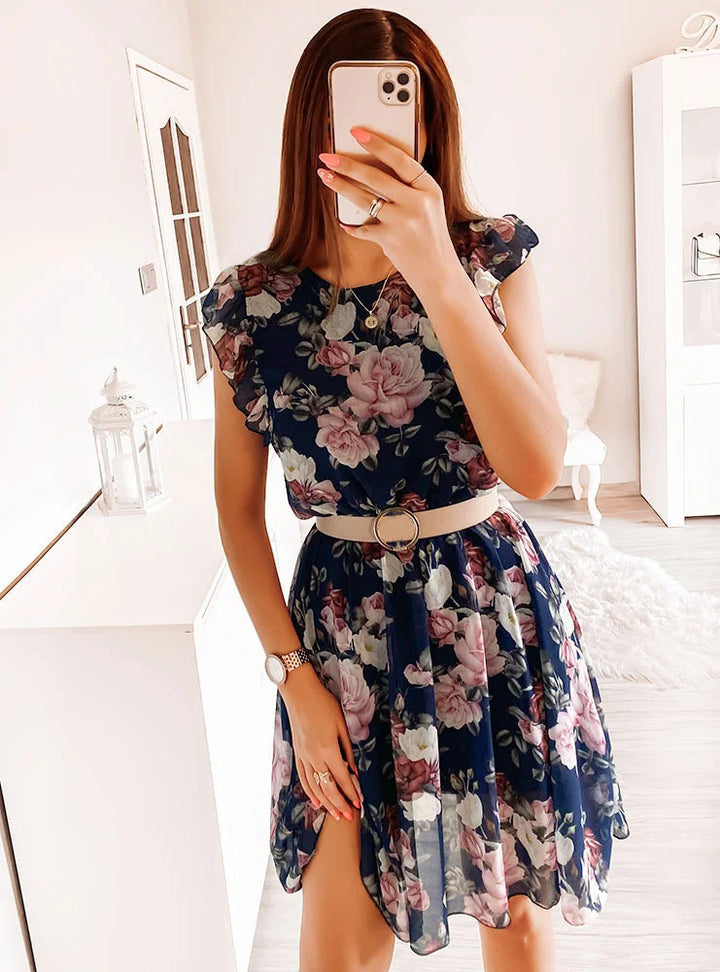 Damen Sommerkleid mit zarten Rüschendetails und Taillengürtel Drune