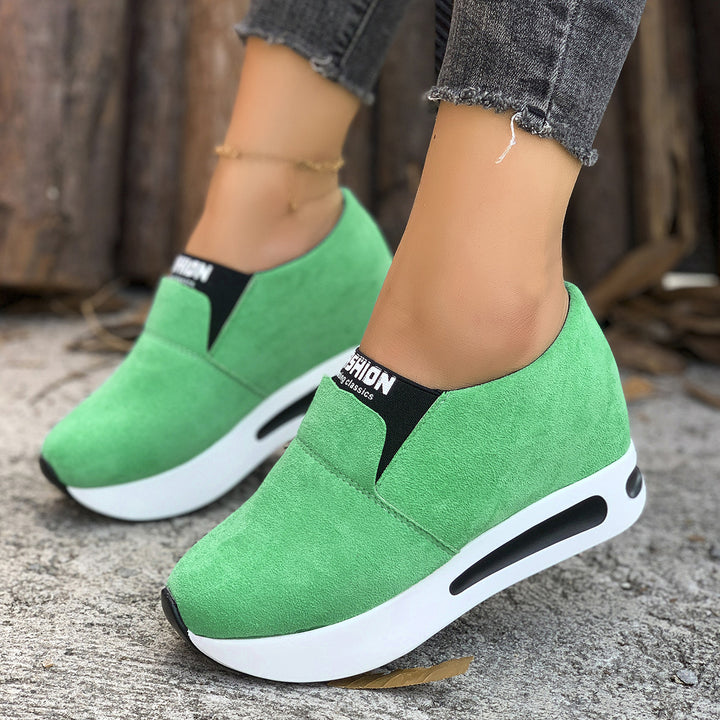 Damen Slip-On Wedge-Sneaker mit verstecktem Keil, Microvelours-Obermaterial und seitlicher Luftkammer Drune