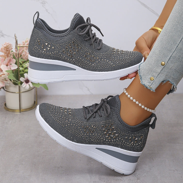 Damen Wedge-Sneaker mit atmungsaktivem Strick, gepolstertem Sockenschaft und leichtem Plateau Drune